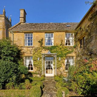 The Manor House in Blockley is the prime property in one of the prime villages in the North Cotswolds. This ten-bedroom Grade II* property dates back to 1539 and was remodelled in the 18th century. The house was built on the site of the summer palace of the Bishops of Worcester. It sits on grounds of approximately 0.98 acres. A further 0.85 acres with potential for a substantial dwelling subject to usual consents is available by separate negotiation. - Sharon Barnard, @stacks_north_cotswolds - See more on her account.

On with @savills, guide £4.25 mil.

Contact Sharon for expert advice and help about moving to the Cotswolds.

#forsale #house #home #cotswolds #villagelife #manorhouse #periodhome #gloucestershire #buyersagent #propertyfinder #cotswoldpropertyfinder #explore #blockley #blockleycafe #countryhouse #countrylife #40years #stackspropertysearch